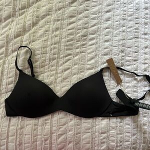 SKIMS skims bra NWT push-up plunge bra
